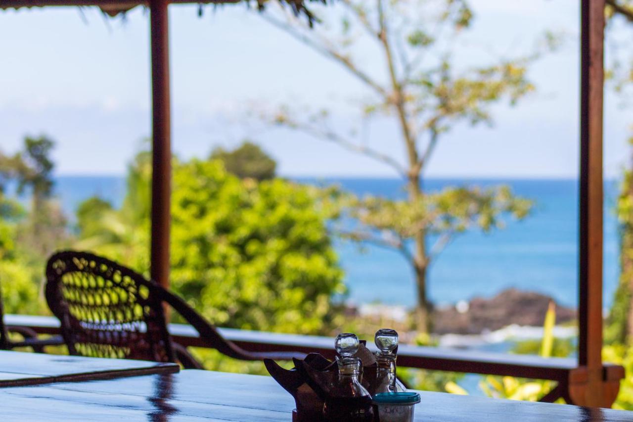 Caletas Lodge